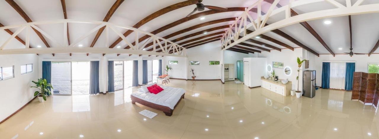 The Babylon Suite Tortuguero Luaran gambar